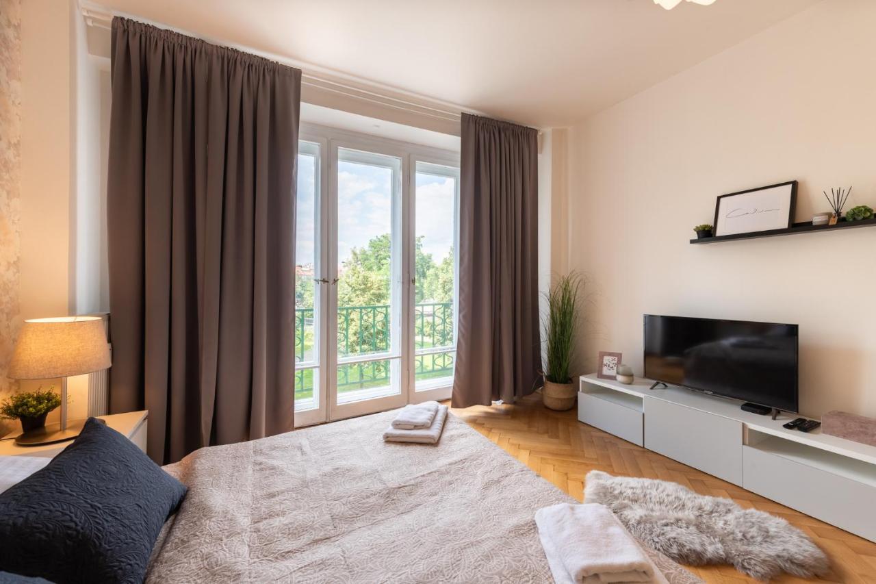 Luxury Apartment In Prime Location Praag Buitenkant foto