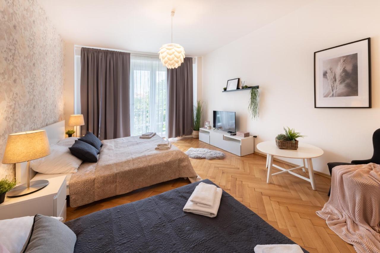 Luxury Apartment In Prime Location Praag Buitenkant foto