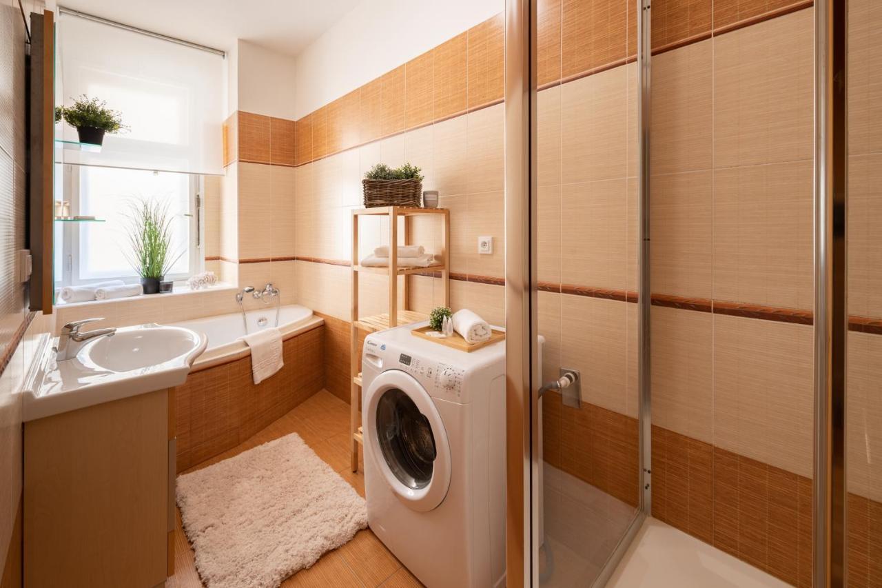 Luxury Apartment In Prime Location Praag Buitenkant foto