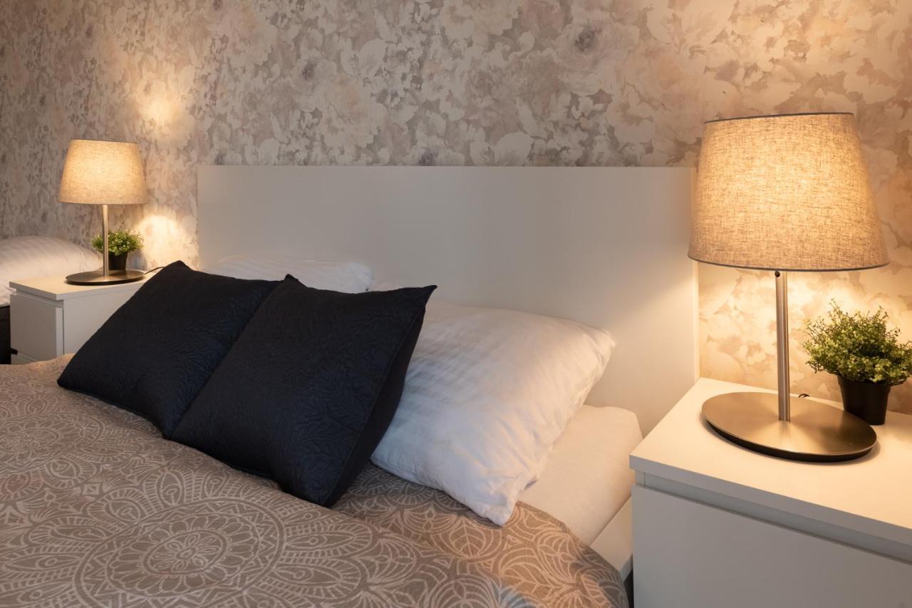 Luxury Apartment In Prime Location Praag Buitenkant foto